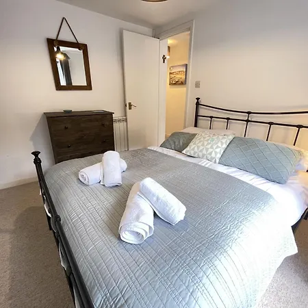 The Bolthole, A Cosy, Contemporary Cottage! * St Ives (Cornwall)